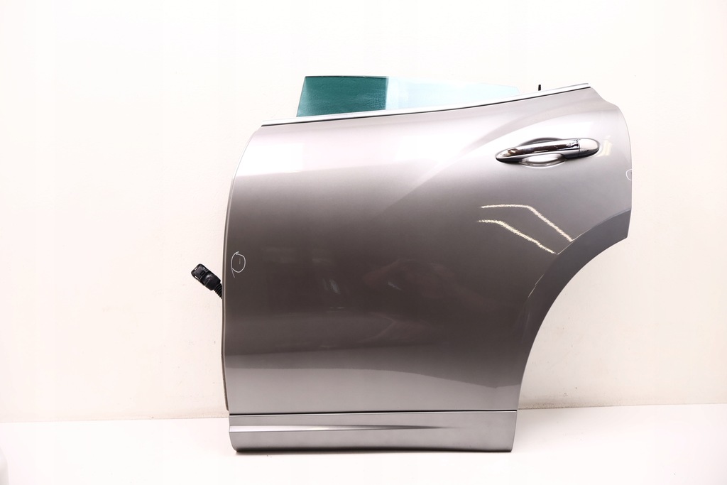 фото №1, Maserati levante дверь левая задняя 672