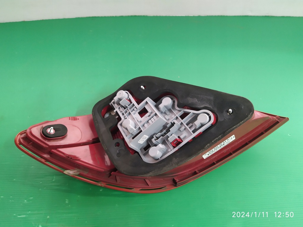 фото №8, Лампа права задня задня mercedes w204 a2048203064r