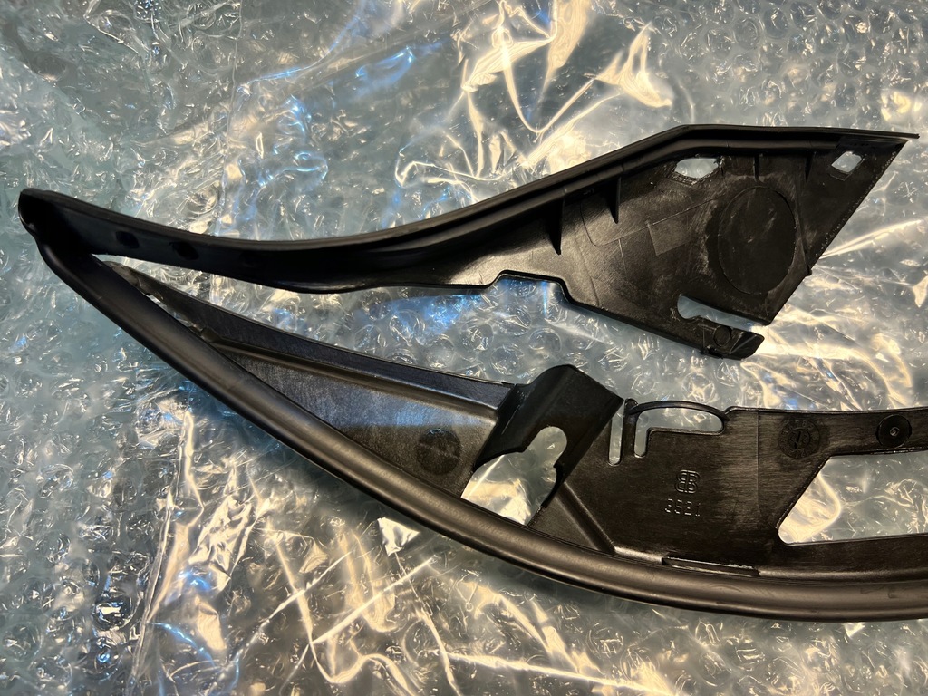 фото №6, Bmw e60 lift прокладка лампи фара права oem 63127187270