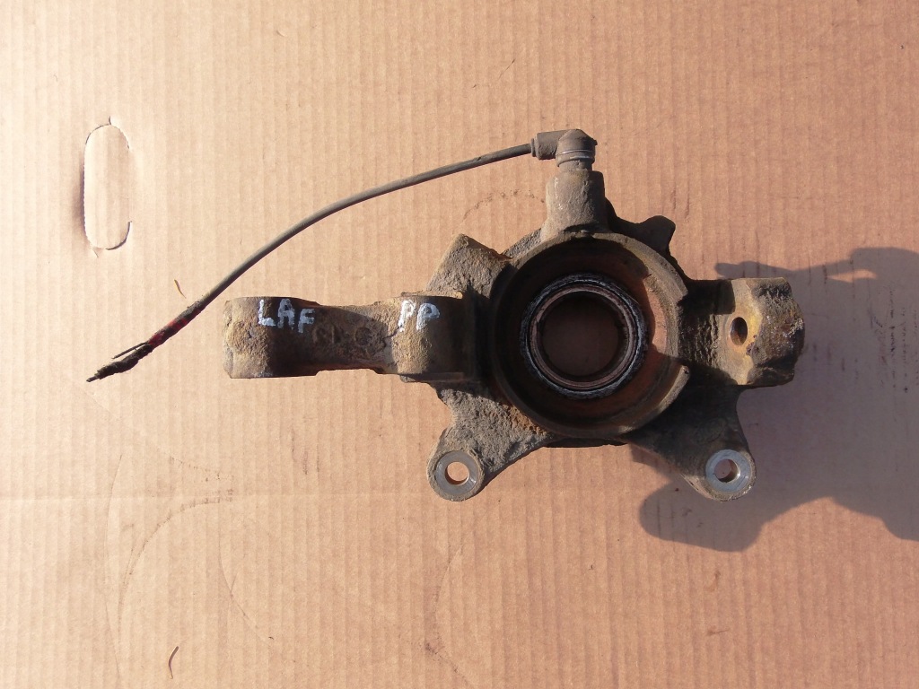 фото №2, Ступиця поворотний кулак правий перед land rover freelander i 2.0 td 4d