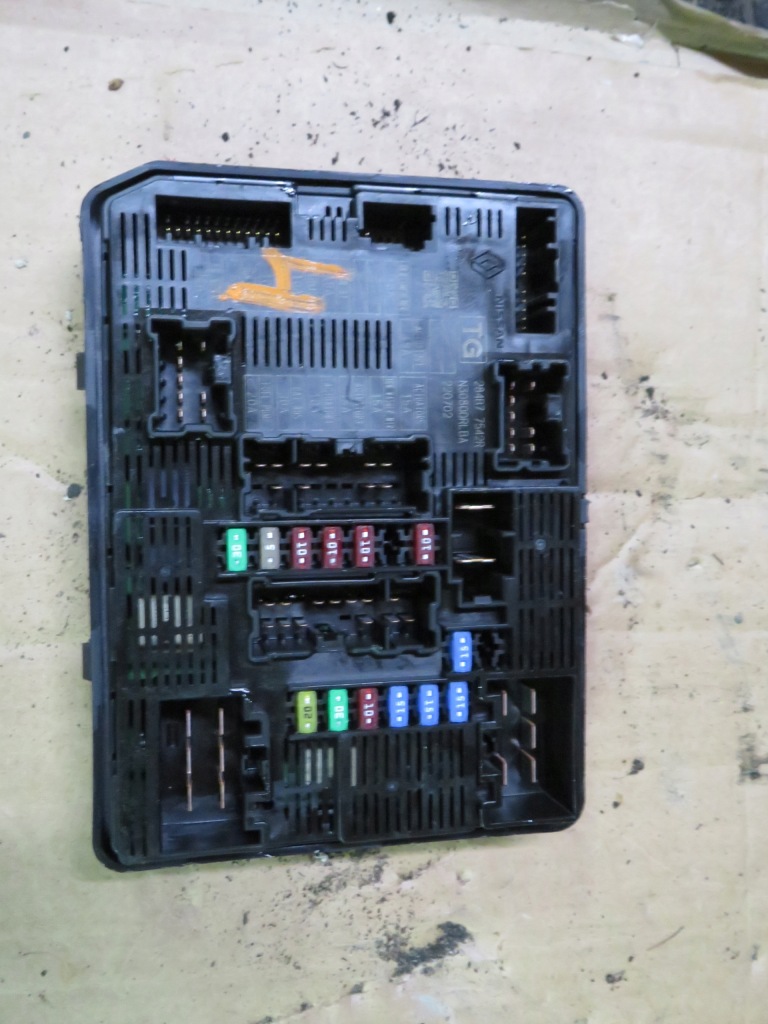 Купить Модуль 284b77542r renault