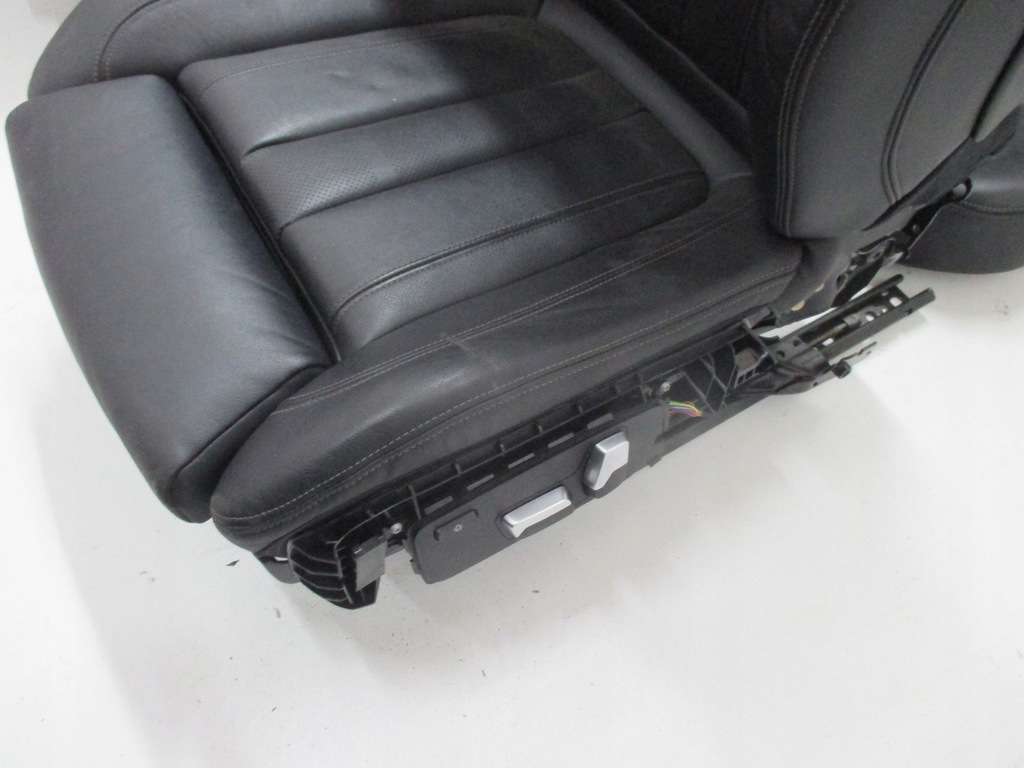 фото №12, Оббивка шкіра сидіння bmw x6 g06