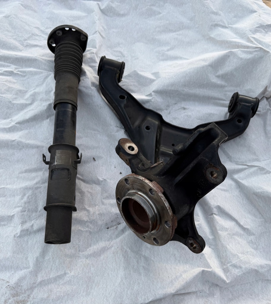 фото №1, Mercedes sprinter 907 910 підвіска ліва амортизатор поворотний кулак важіль