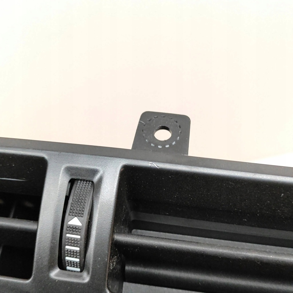 фото №9, Ford mustang mach-e 2022 форсунки / ґрати обдув панелі приладової панелі