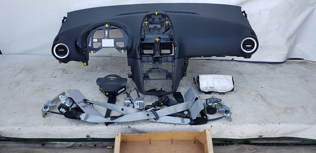 фото №1, Консоль opel corsa d