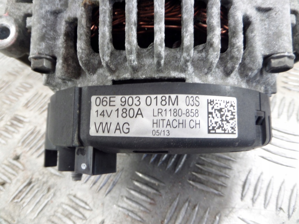 Генератор audi оригінальний номер 06e903018m Оригінал