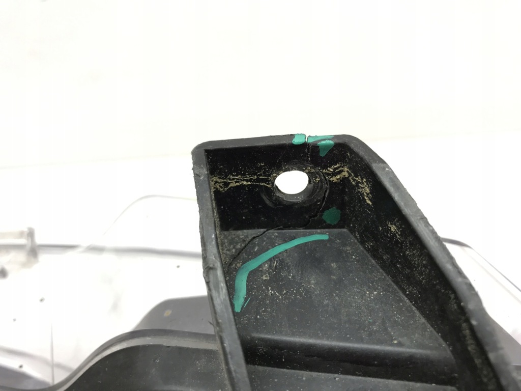 Tesla model 3 противотуманная фара правый led drl 1077396-00-c Доставка