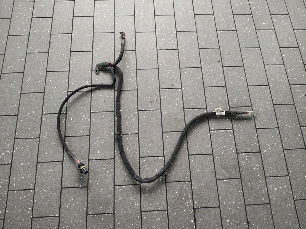 фото №1, Электропроводка жгут аккумулятор клемма плюсовая mercedes r-kl w251 a2515401730