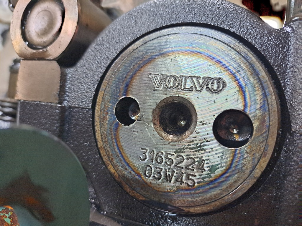 фото №1, Вал распределительного вала volvo fh 12 renault magnum dxi 12 3165224