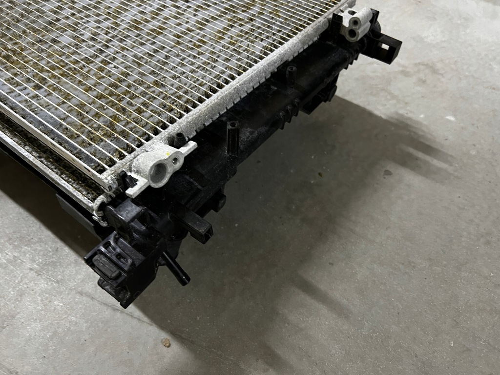 фото №10, Комплектна радіатор кондиціонера з вентилятор dacia sandero ii 0.9 tce