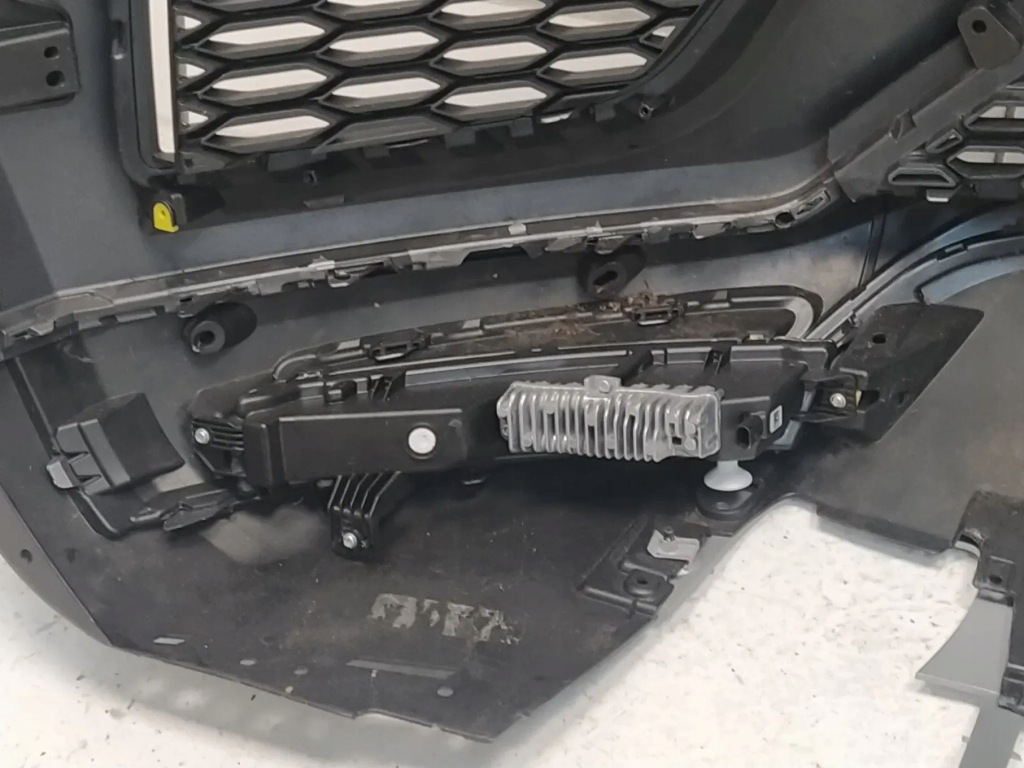 фото №12, Jaguar e-pace x540 r dynamic бампер перед передній радар решітка радіатора протитуманні фари