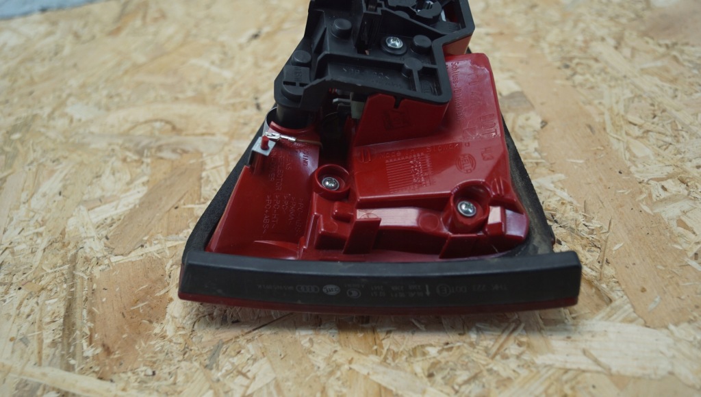 Купити Фара лівий задній audi a4 b8 седан led 8k5945093k