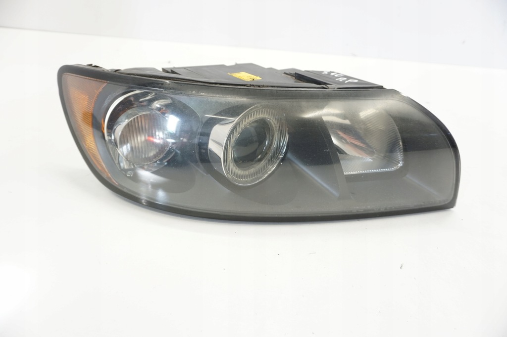 фото №1, Volvo s40 ii лампа правый перед 30698880 uk