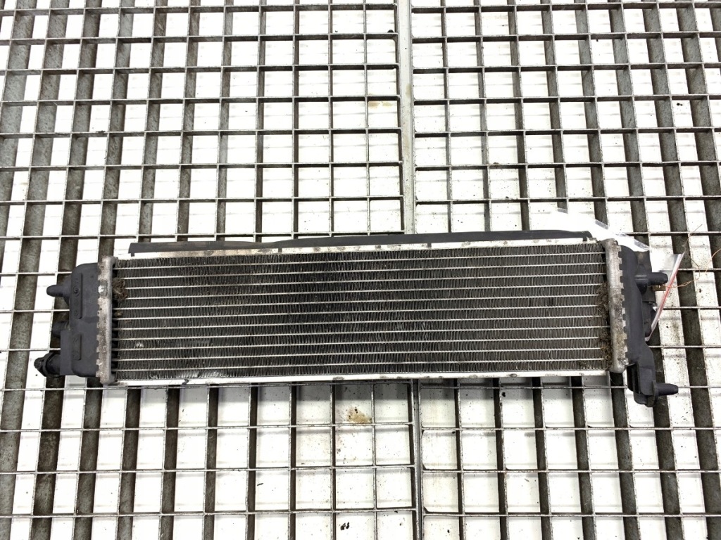 Купити Радіатор води peugeot 3008 2.0 163km 9671927980 09-17 радіатор