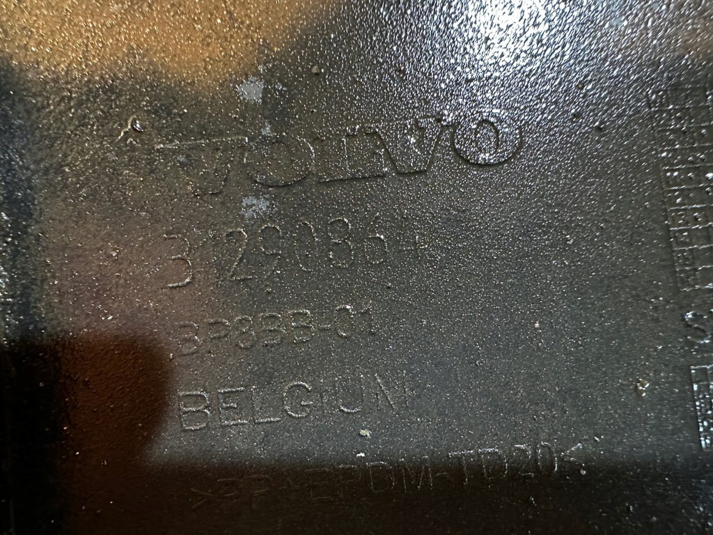 фото №10, Volvo xc60 i 08- плита захист pod бампер 31290864