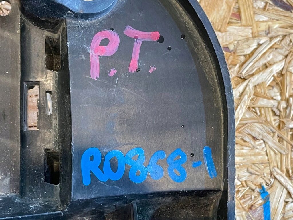 фото №9, Volvo xc70 xc-70 ii 2 07-16 направляющая кронштейн кронштейн бампера правый задняя задний