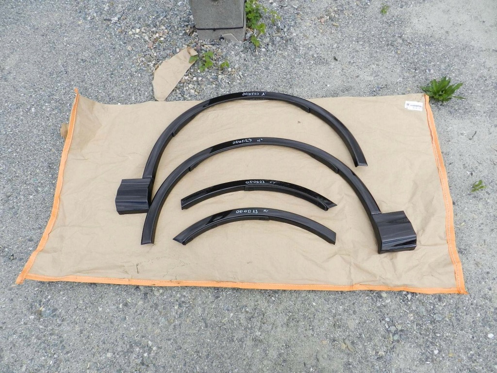 фото №1, Audi q7 ii fl 19- молдинг крила права сторона