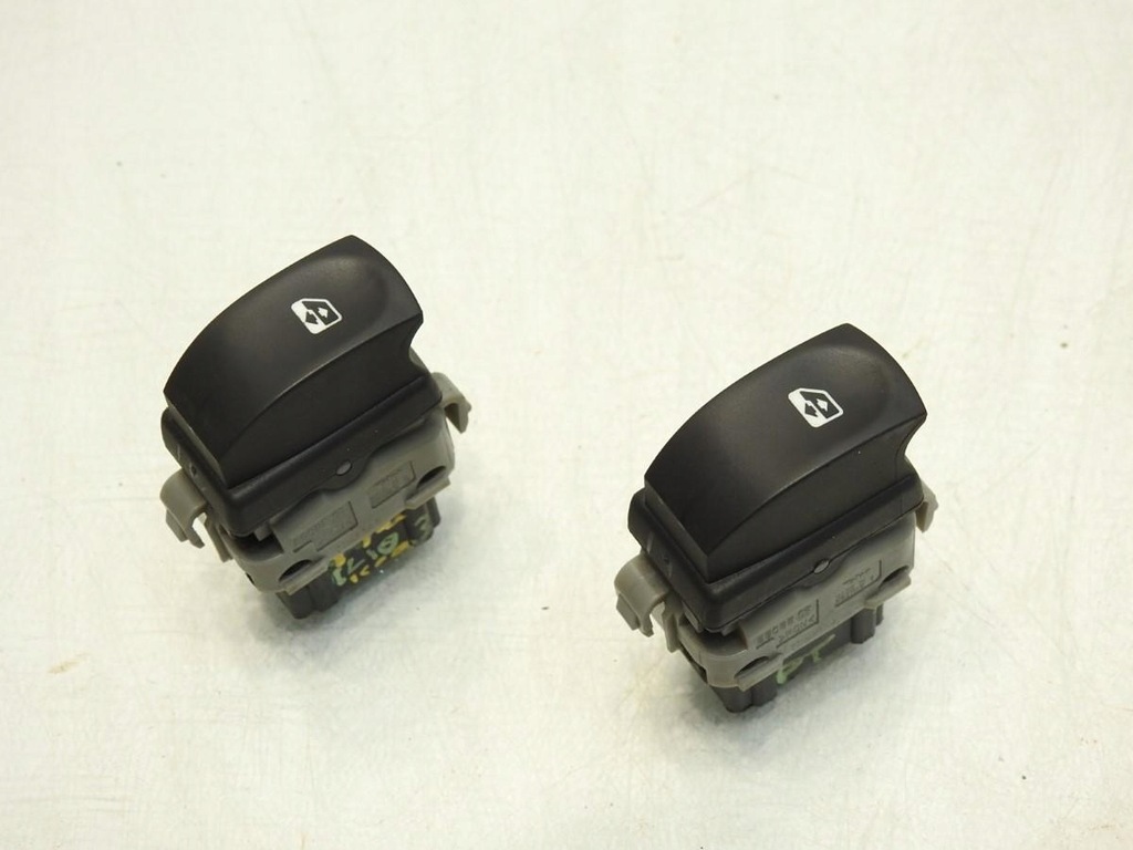 фото №8, Переключатель стекло задняя renault clio iii kombi 2808203