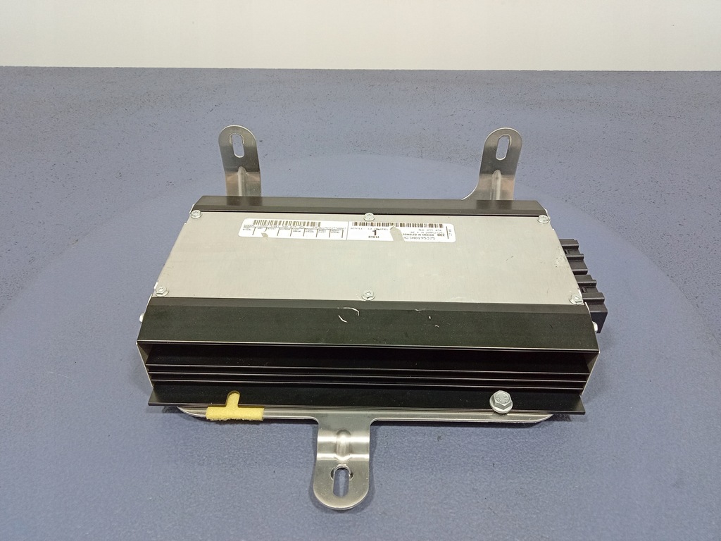 фото №1, Bentley continental i 03- усилитель радио аудио 3w8035456