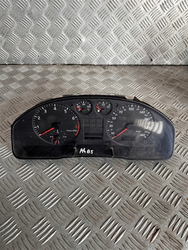 фото №1, Лічильник audi a4 8d0919861c