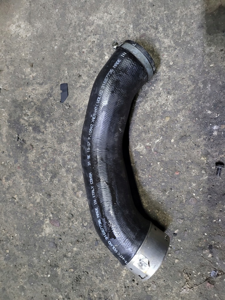 фото №1, Volvo s60 ii 2.0 t труба интеркулер 31657736