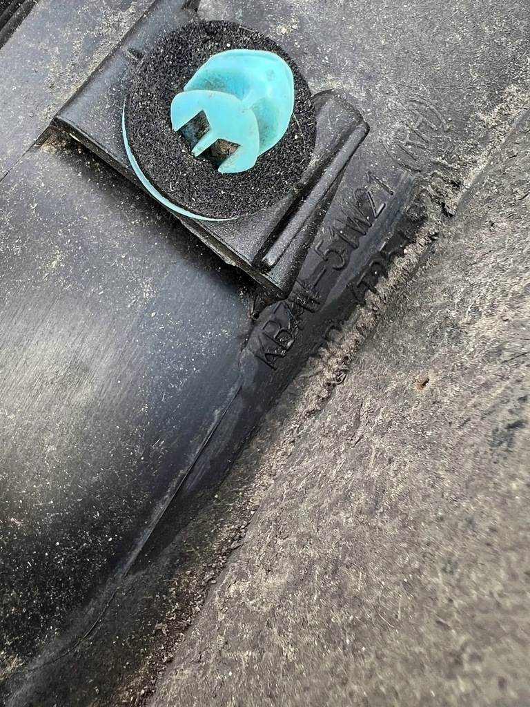 фото №11, Молдинг накладка крыла правая перед mazda cx5