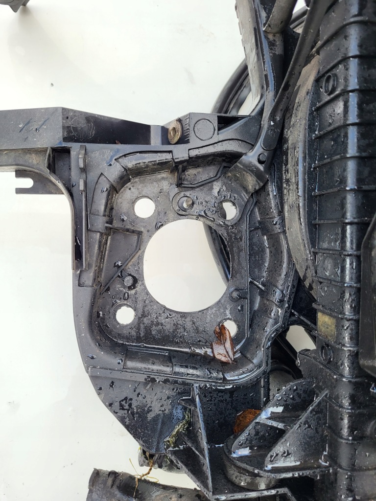 фото №4, Pas передний радиатор audi a4 b6 2.5 tdi комплект