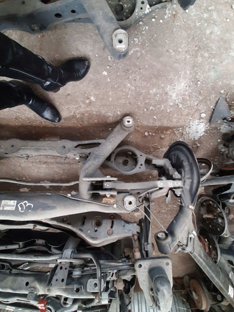 фото №11, Задня балка 4x2 skoda superb 5n0505235q