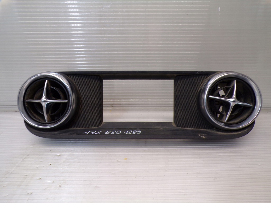 фото №1, Решітка обдув середня права ліва mercedes r172 w172 slk 1726801289