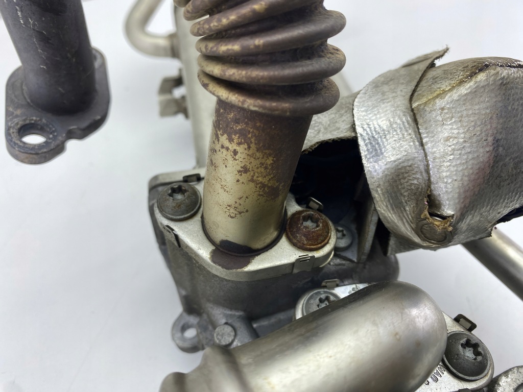 фото №12, Клапан egr радиатор выхлопных газов skoda fabia ii 1.6 tdi caya 75 km org