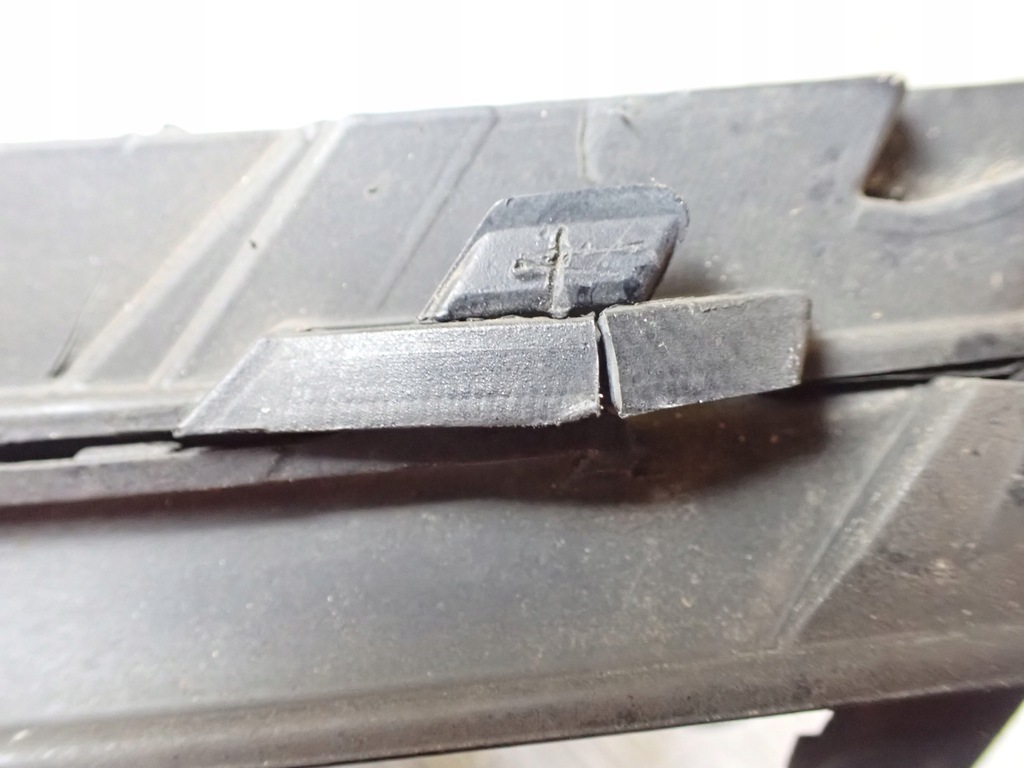 фото №8, Решётка бампера левый перед jaguar f-pace x761 2.0 16r hk8m-8b290 12026