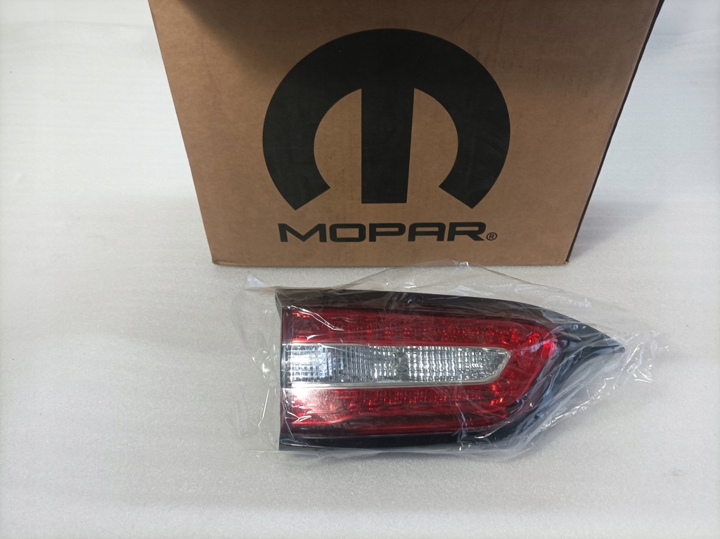 фото №1, Jeep cherokee лампа задня ліва led 68330345aa