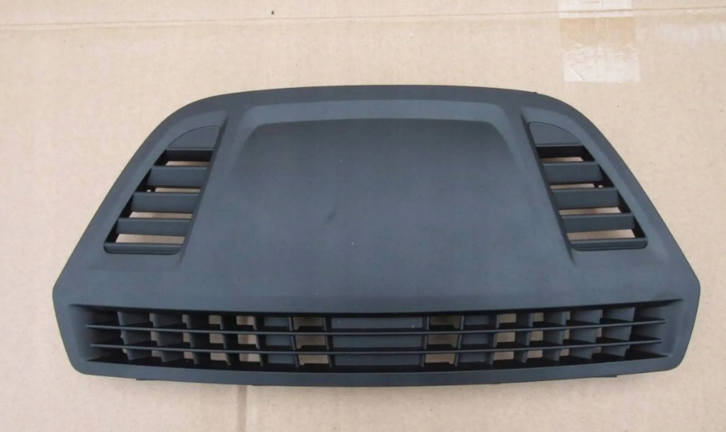 фото №1, Bmw x1 f48 захист решітка обдув середина 9292139