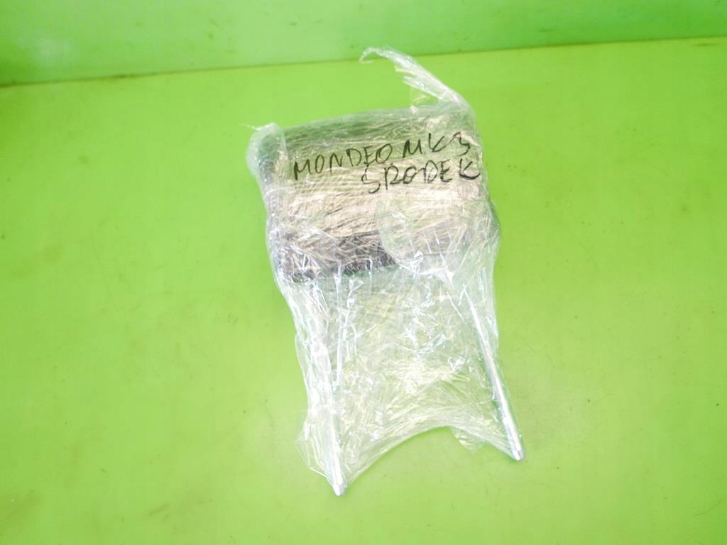 фото №7, Подголовник середина задняя задний ford mondeo mk3 00-02