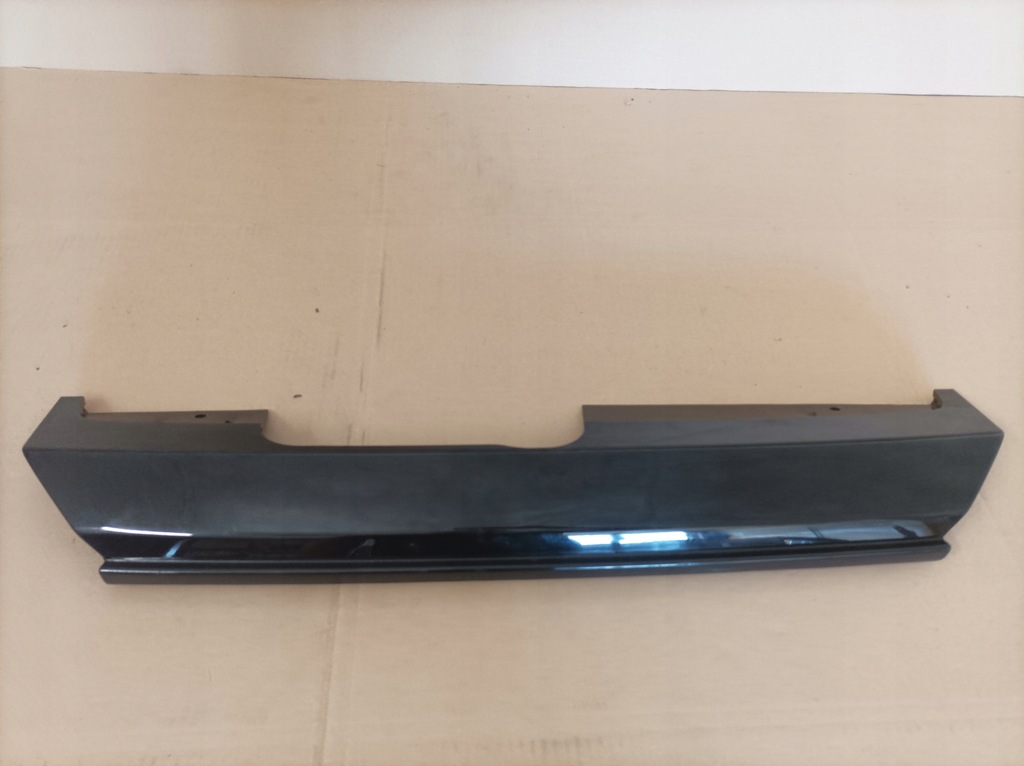 фото №1, Volvo xc60 ii r-design спойлер накладка бампера задняя 32345503