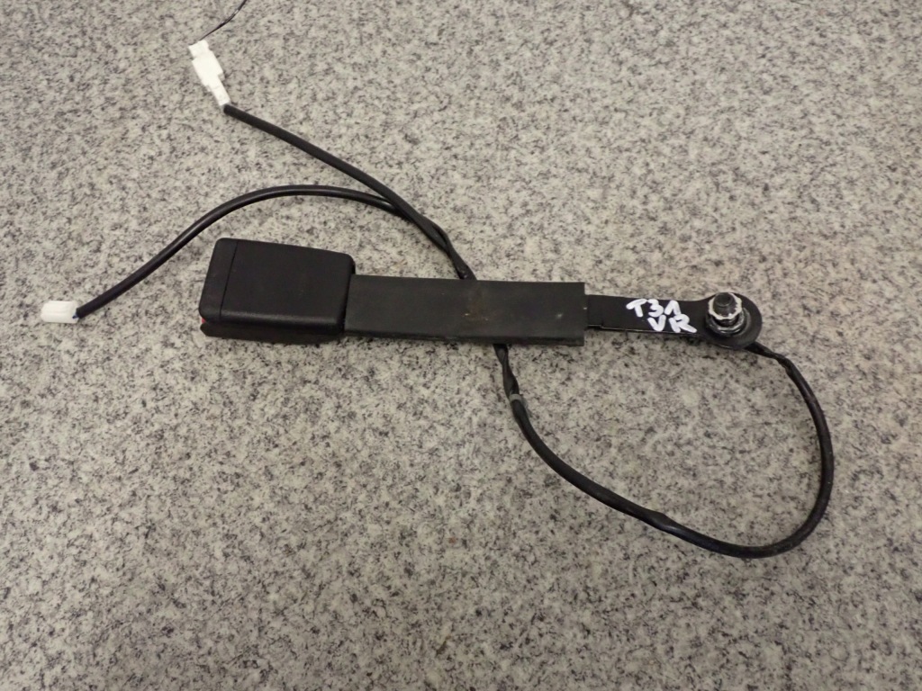 фото №1, Nissan xtrail t31 07- клипса поперечина передняя правая