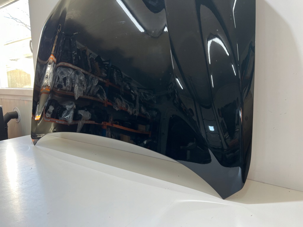 Капот кришка двигуна bmw x1 f48 Зі Шроту