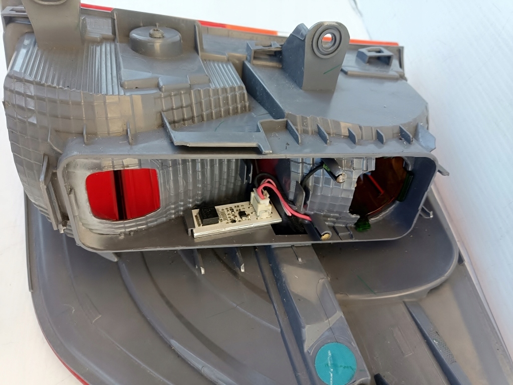 фото №6, Bmw x3 f25 лампа левая задняя led крыла 7217311