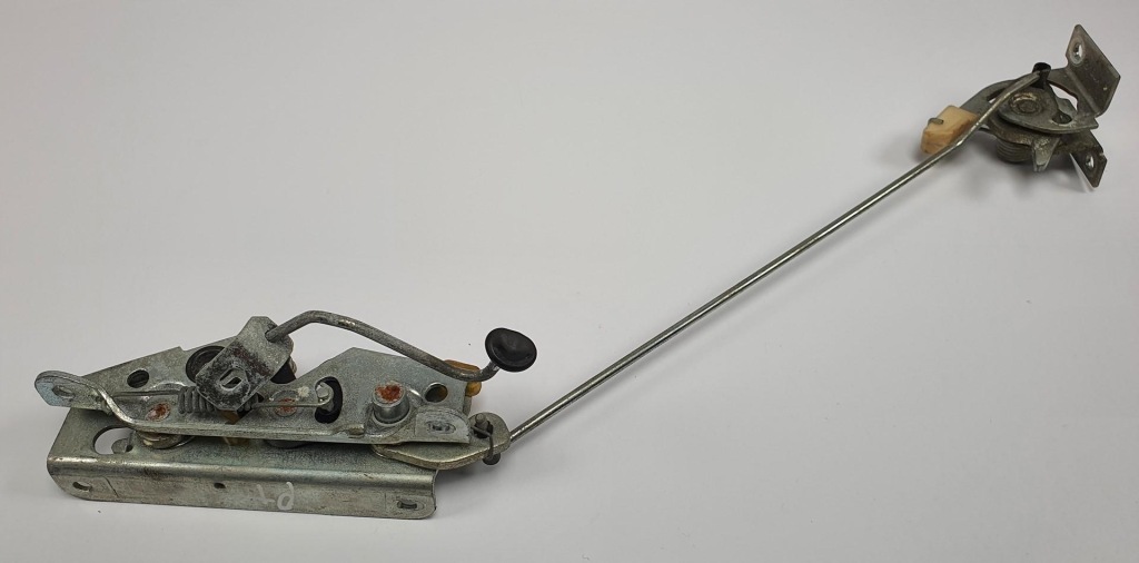 фото №6, Замок сиденье правый mercedes w124 kombi