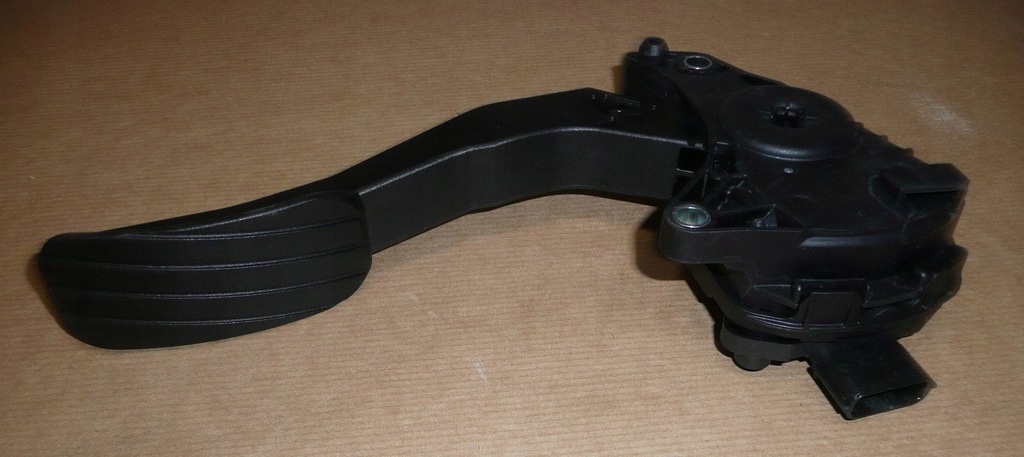 фото №2, Педаль газа renault master iii 180101626r оригинал