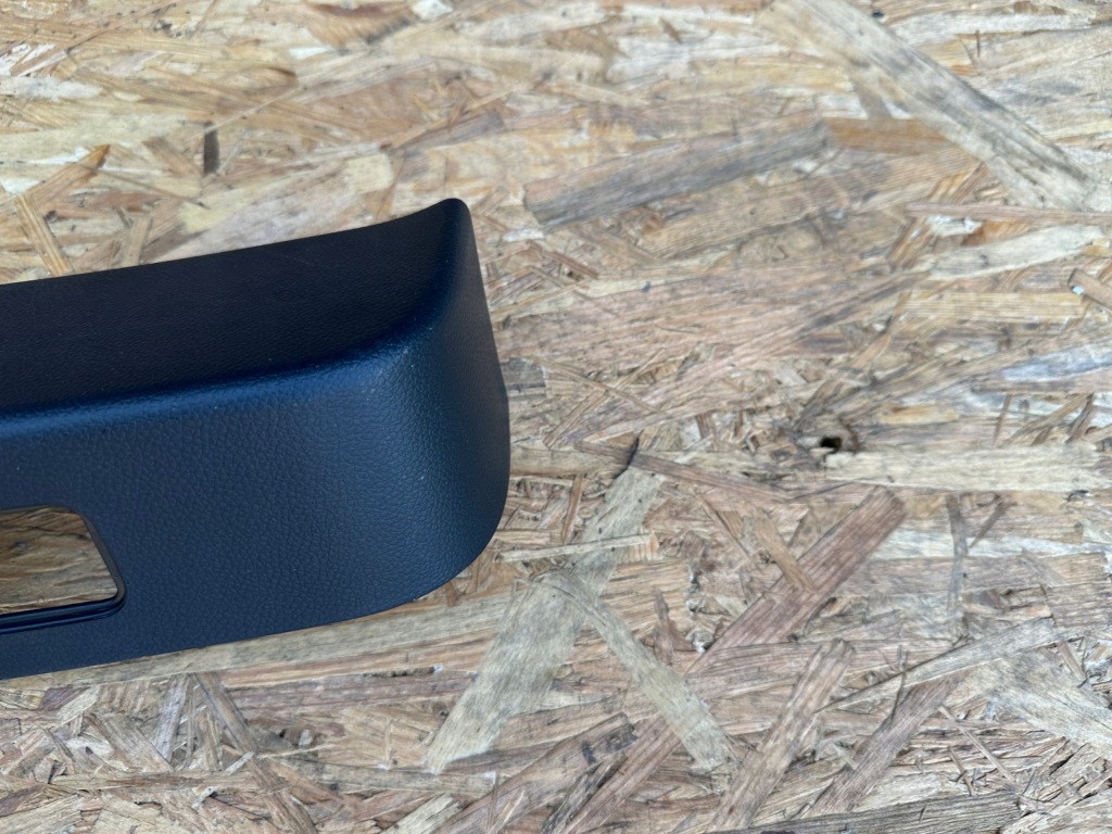 фото №6, Молдинг кронштейн накладка крышки задняя a2537400172 mercedes glc w253 x253