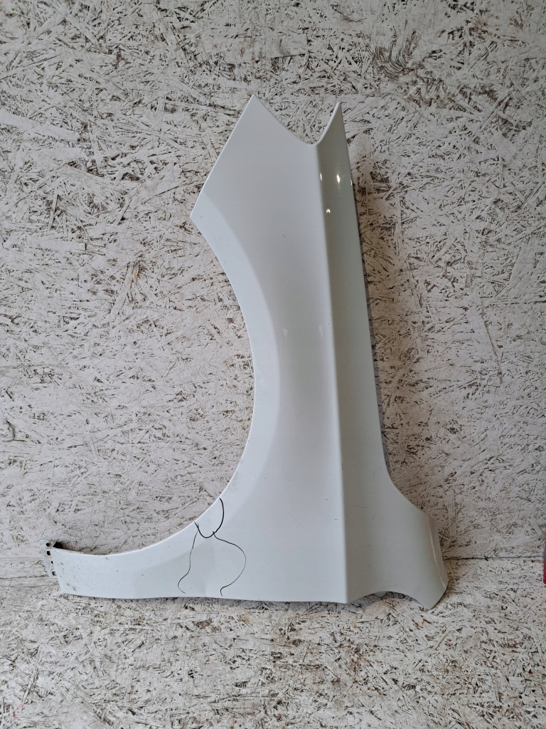 фото №1, Mercedes 176 a176 крила лівий перед передній лівий