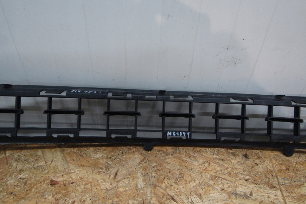 фото №12, Решітка бампера перед maserati levante 16- 670040749