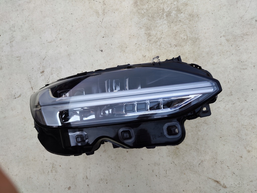 фото №9, Лампа права передня full led volvo v90 s90 31655187 europa