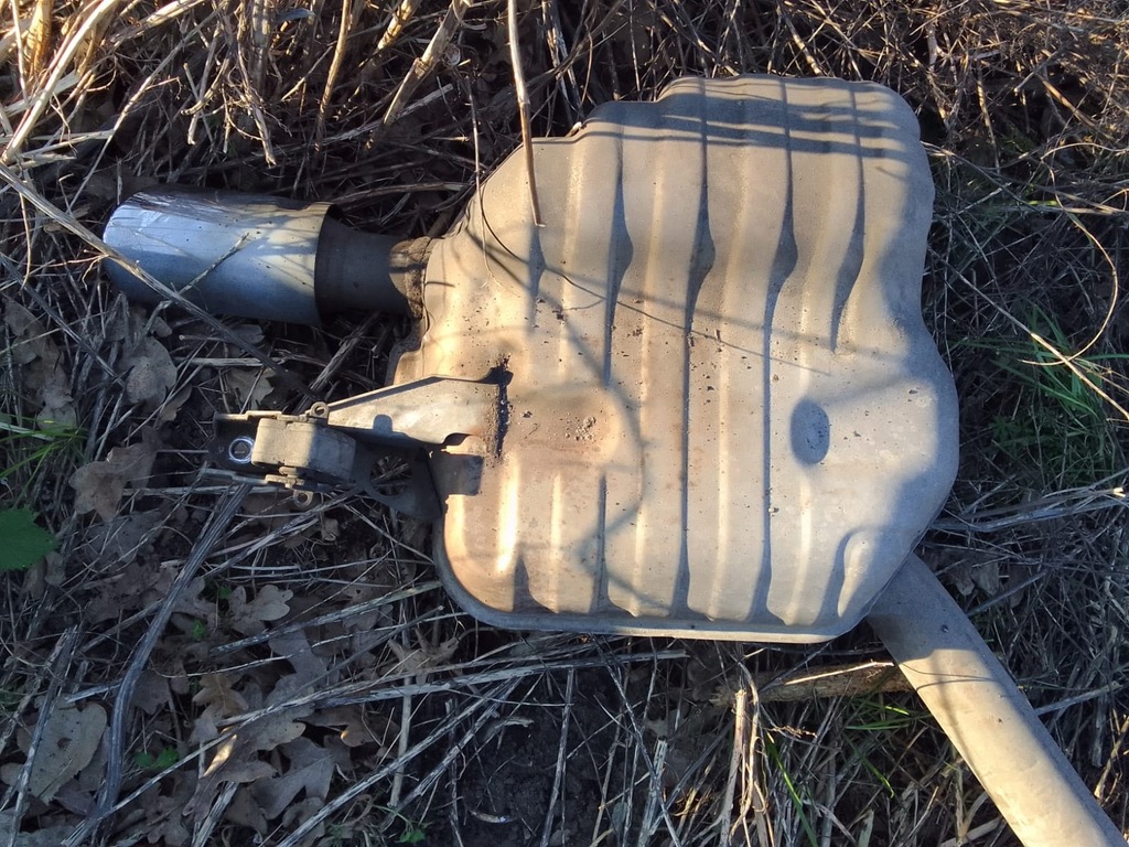 фото №1, Audi a7 гасник кінцевий правий