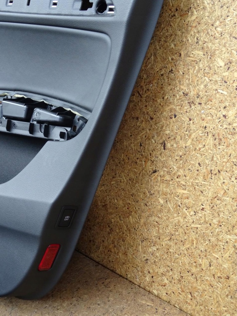 фото №16, Audi q3 8u s-line 11-18 обивка сиденья полная кожа заднее сиденье спинка комплект