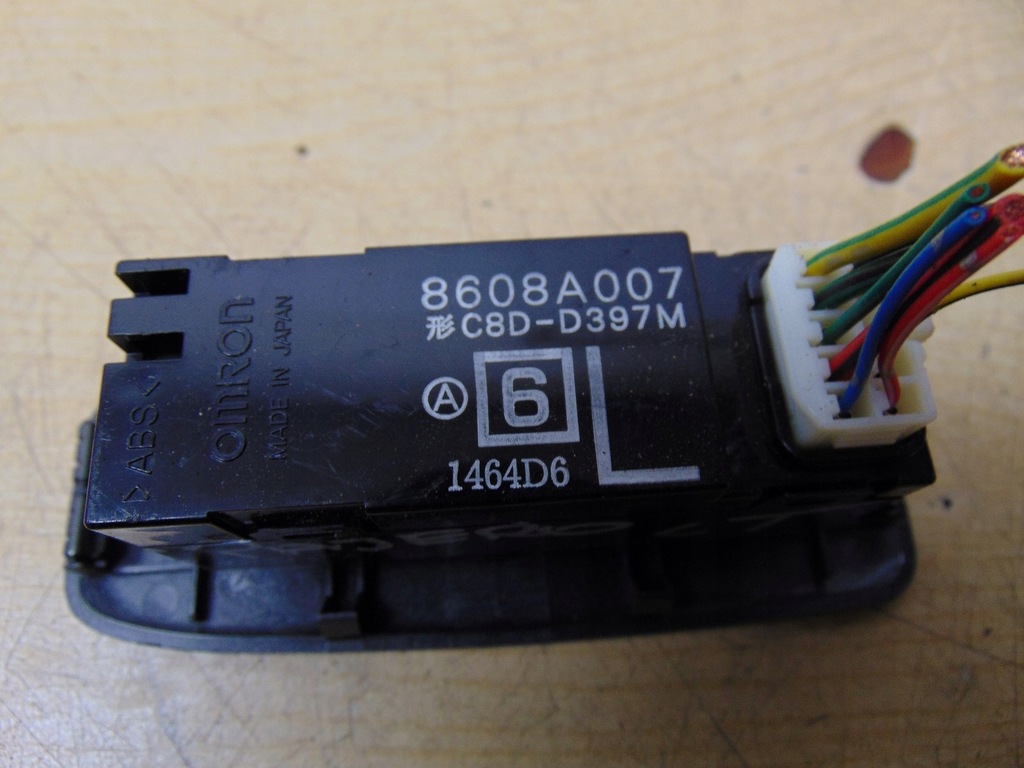 фото №7, Перемикач вікон лівий задня mitsubishi pajero iii