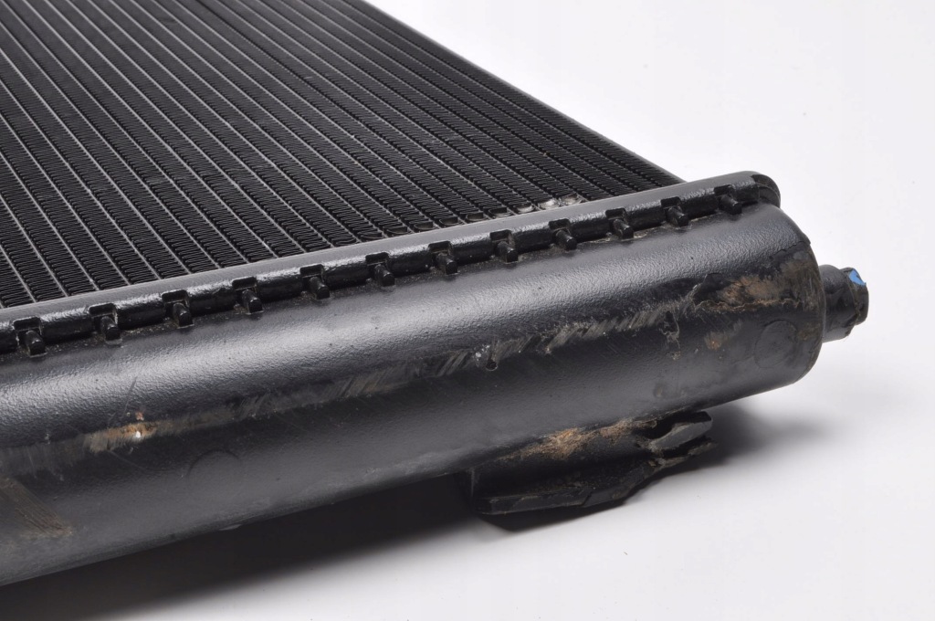 Ferrari portofino f164 3.9 радиатор воды 22r 000336011 Оригинал