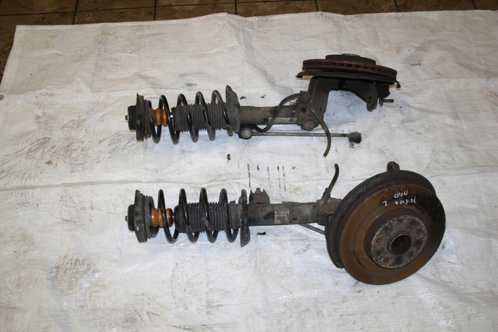 фото №1, Vw caddy mc person подвеска поворотный кулак touran