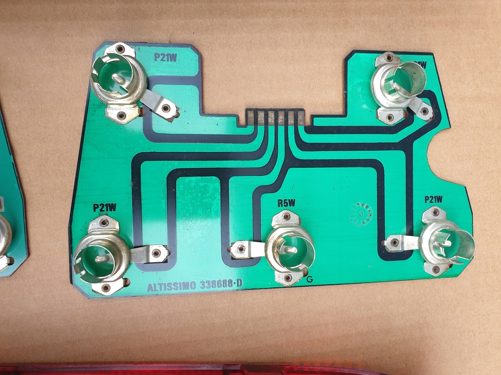 фото №12, Лампа ліва права задня вкладиш fiat croma 91- nowa